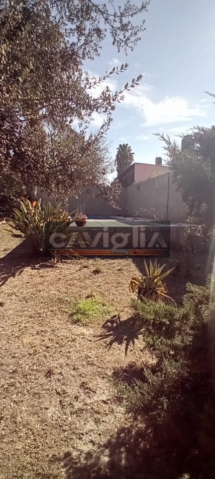 Inversion Alta Gracia Villa Camiares 2 casas + piscina + quincho 
