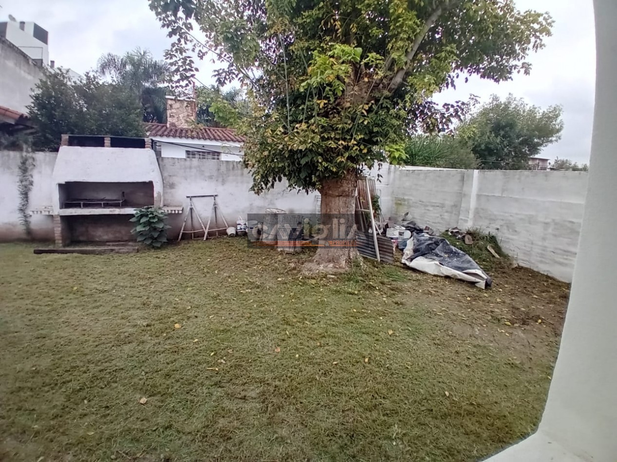 OPORTUNIDAD CASA EN VENTA PLENO CENTRO CARLOS PAZ